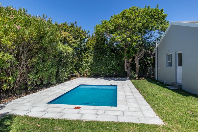 4 Bedroom Property for Sale in Tokai Western Cape